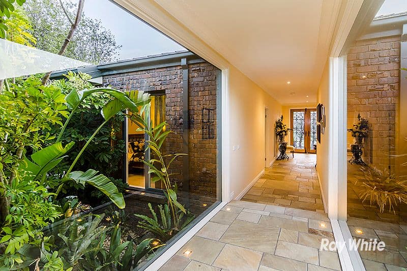2 Oakridge Close, Lysterfield South VIC 3156, Lysterfield South - Thumbnail 6