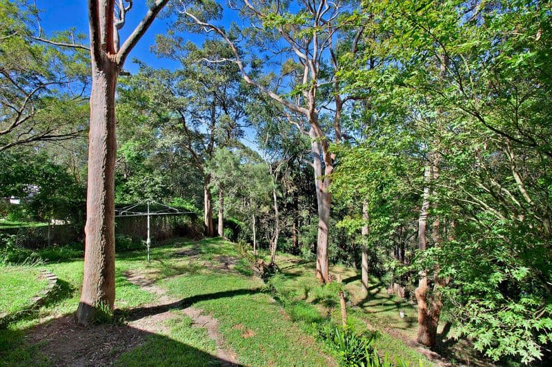 12 Wanawong Drive, THORNLEIGH NSW 2120, Thornleigh - Thumbnail 2