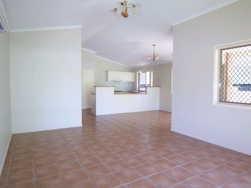 4 Mona Vale Court, Robina, QLD, 4226, Robina - Thumbnail 3