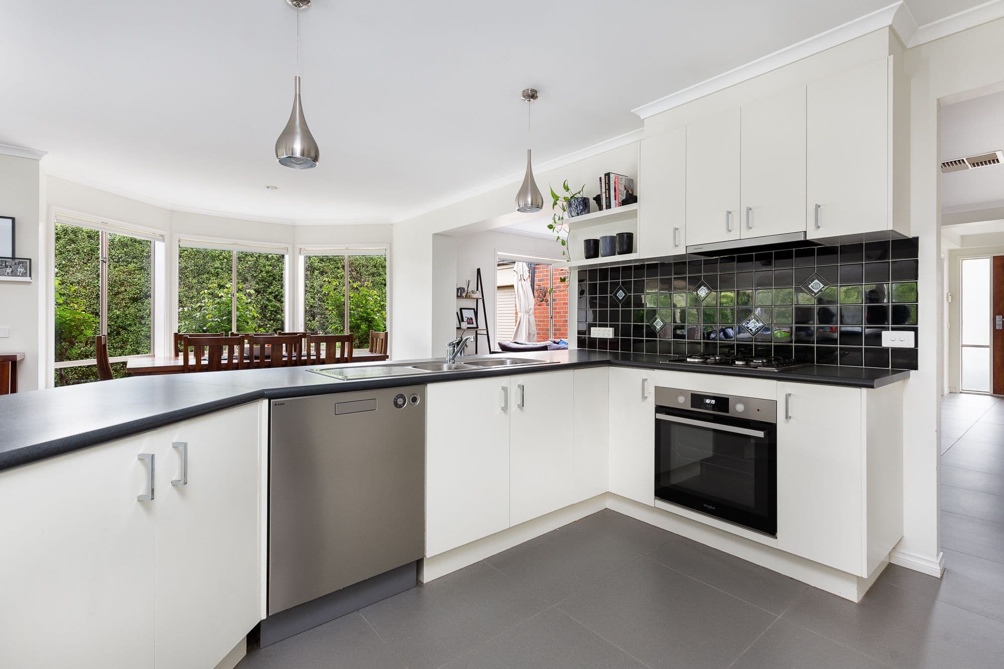 18 Tralee Circuit, Narre Warren VIC 3805, Narre Warren - Thumbnail 3