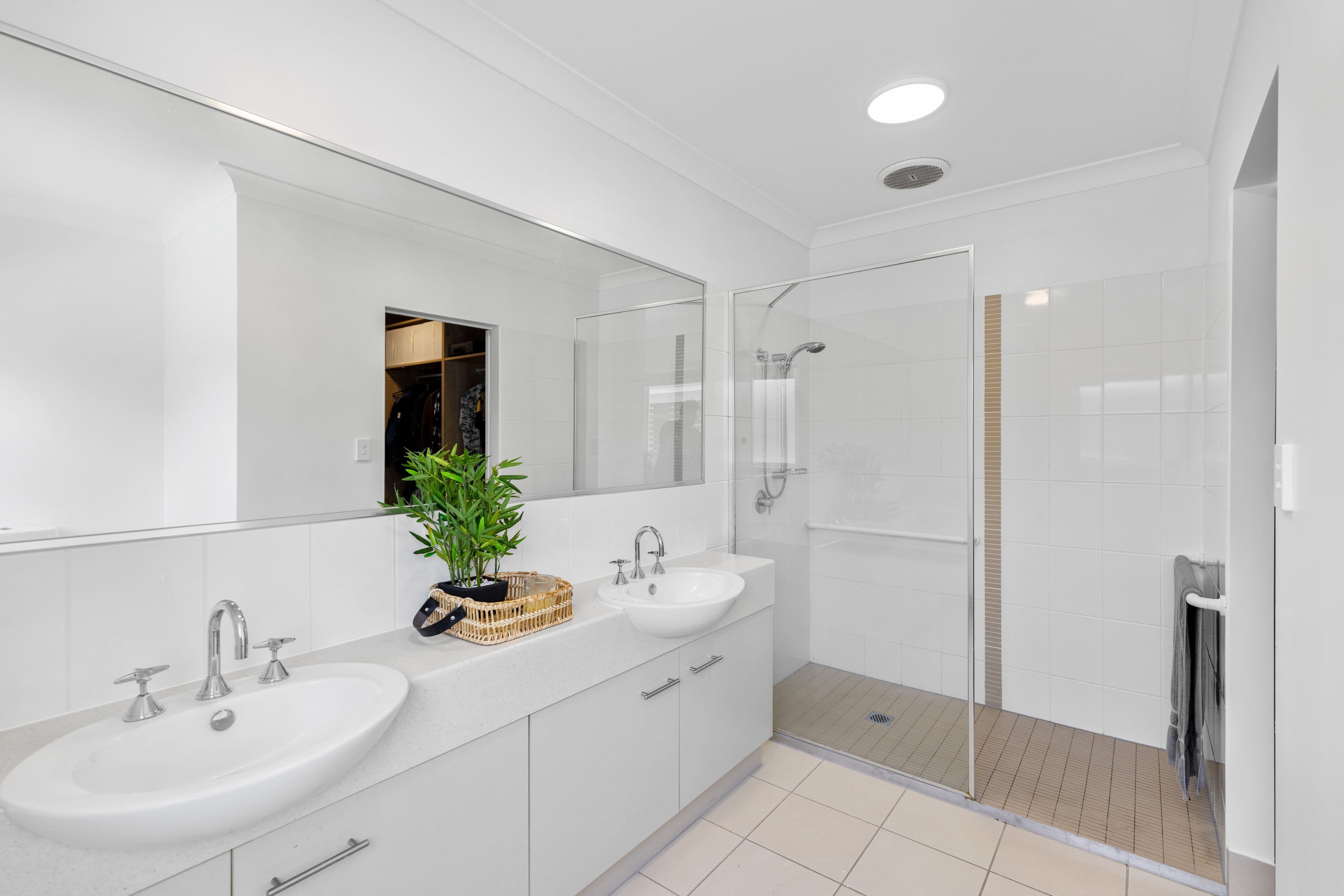 13 Broadwater Avenue, Maroochydore QLD 4558, Maroochydore - Thumbnail 8