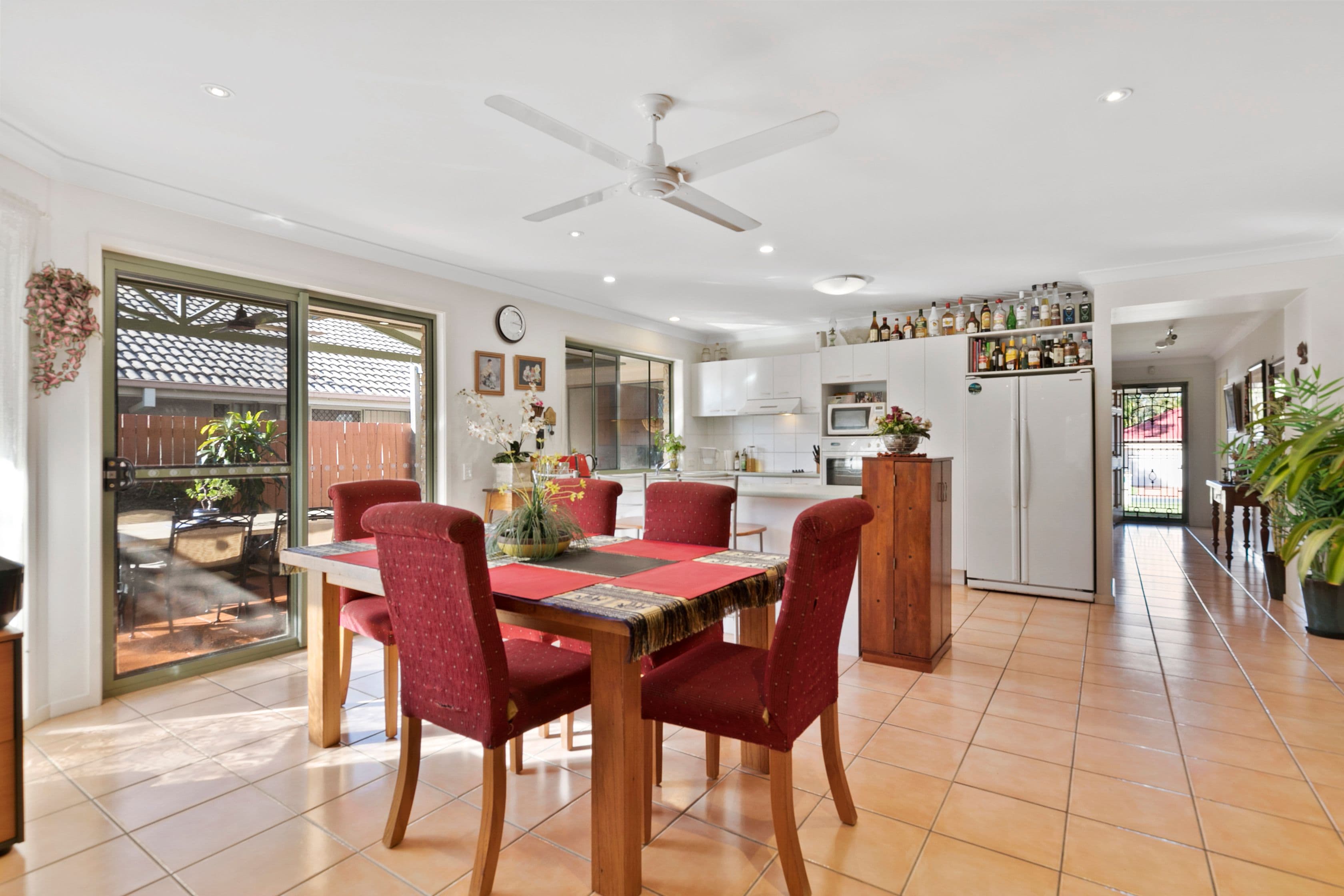 15 Sherwood Court, Alexandra Hills QLD 4161, Alexandra Hills - Thumbnail 2