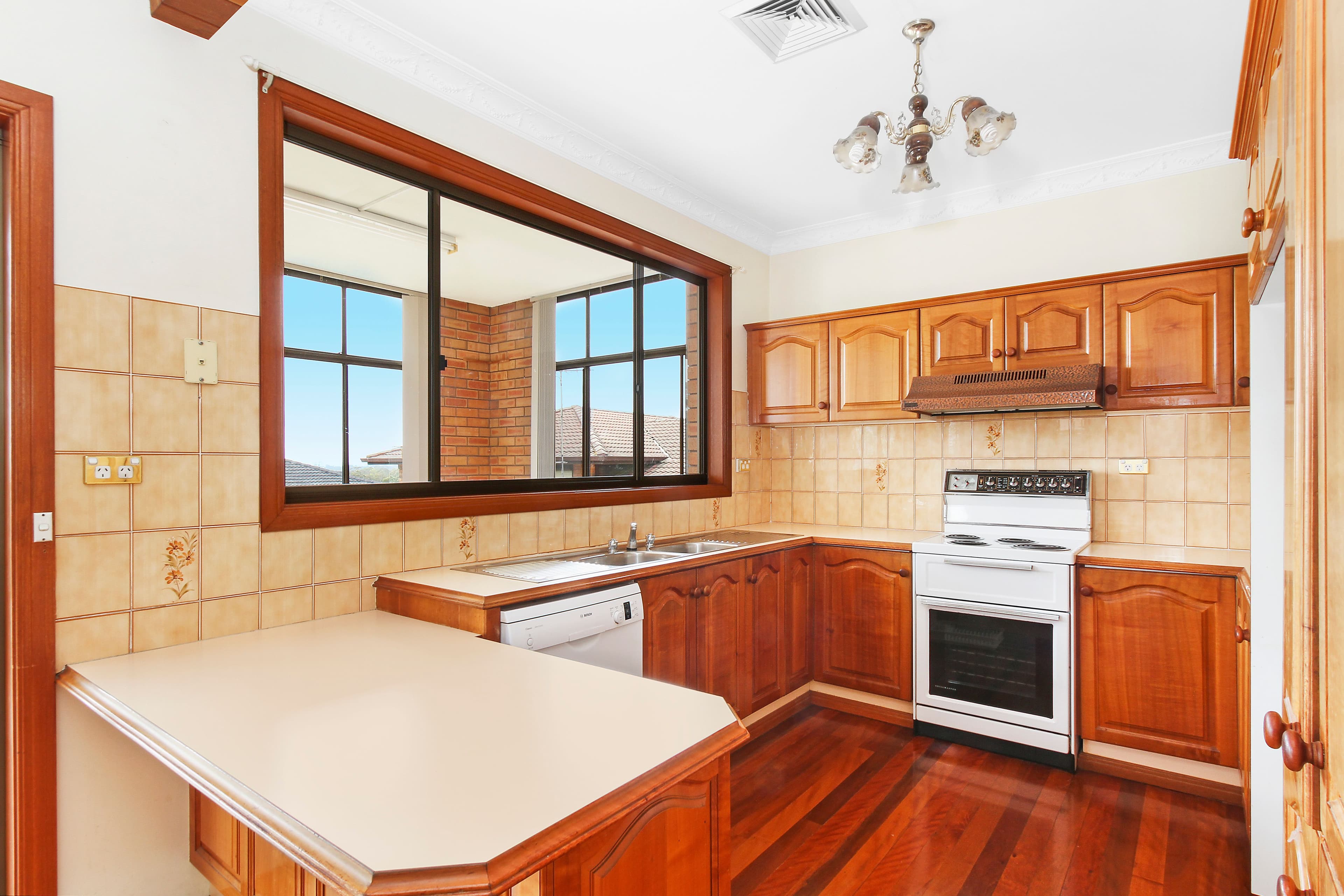 34 Glen Osmond Crescent, Bossley Park - Thumbnail 3