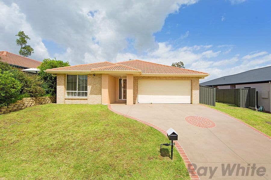 24 Drovers Way, Wadalba - Image 1