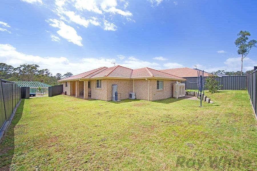 24 Drovers Way, Wadalba - Thumbnail 3
