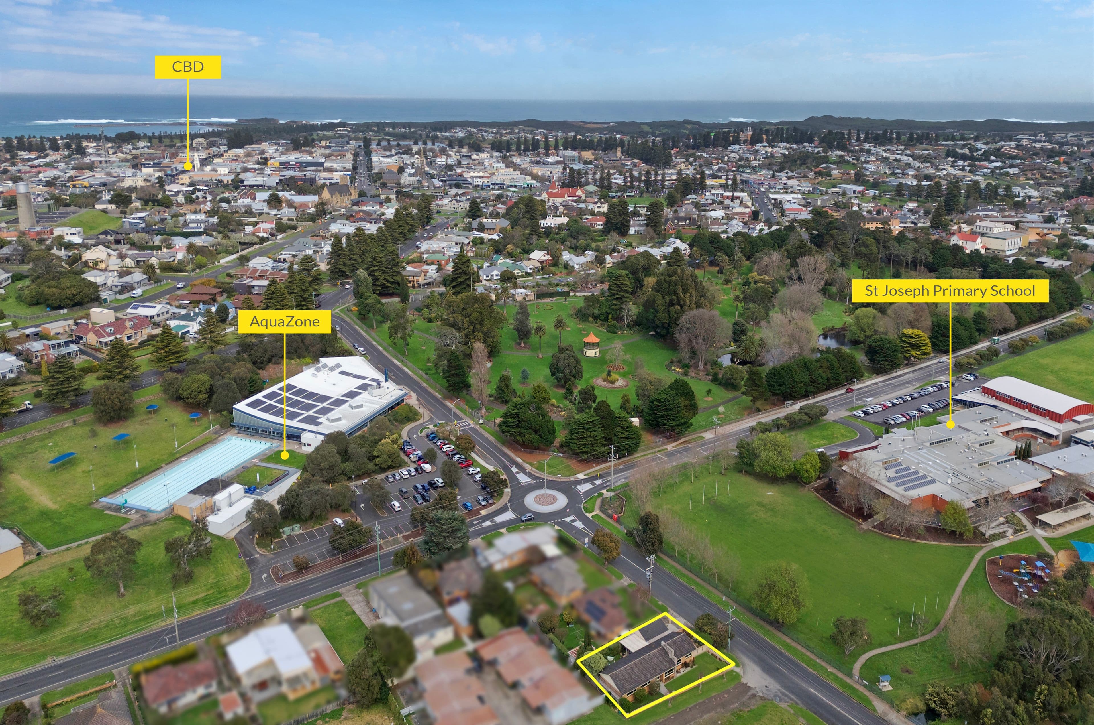 32 Queens Road, Warrnambool VIC 3280, Warrnambool - Thumbnail 2