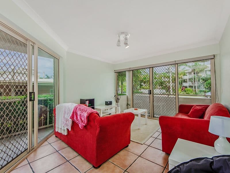 39 William Street, MERMAID BEACH QLD 4218, Mermaid Beach - Thumbnail 2
