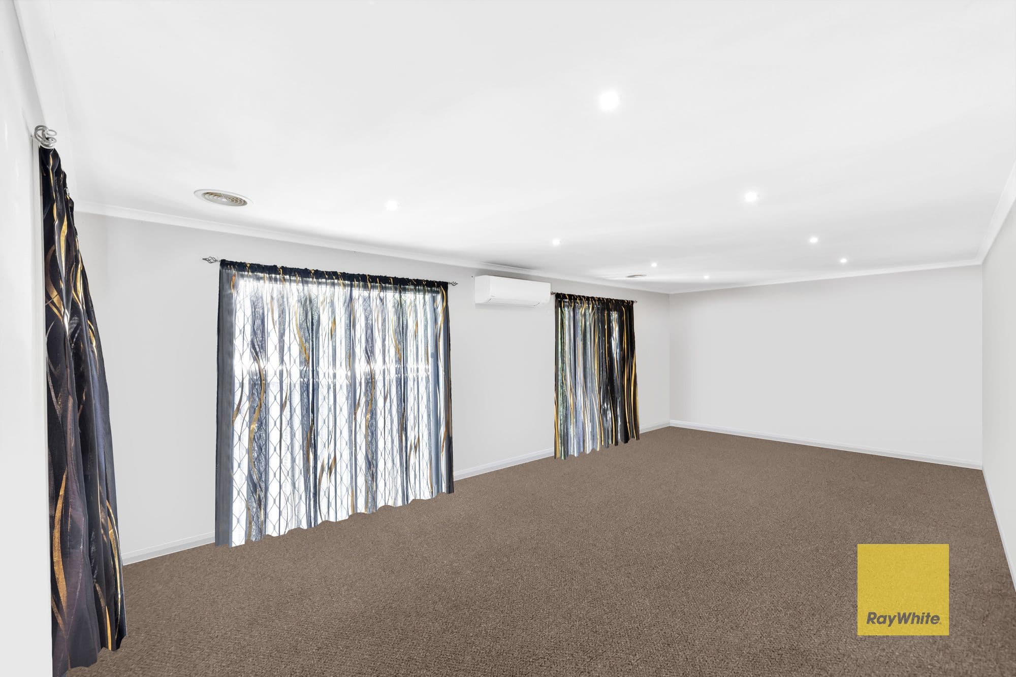 17 Lindsay Gardens, Point Cook VIC 3030, Point Cook - Thumbnail 5
