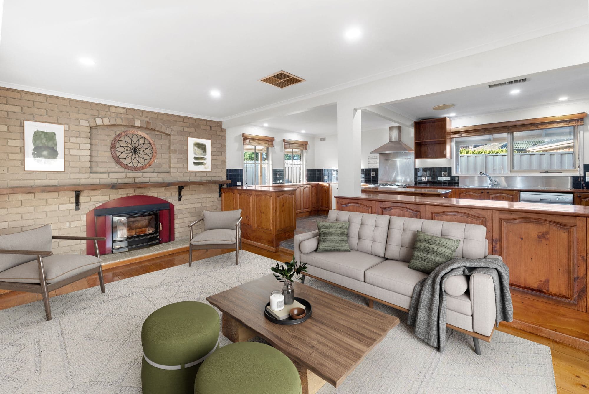 11 Huntingfield Drive, Hoppers Crossing VIC 3029, Hoppers Crossing - Thumbnail 2