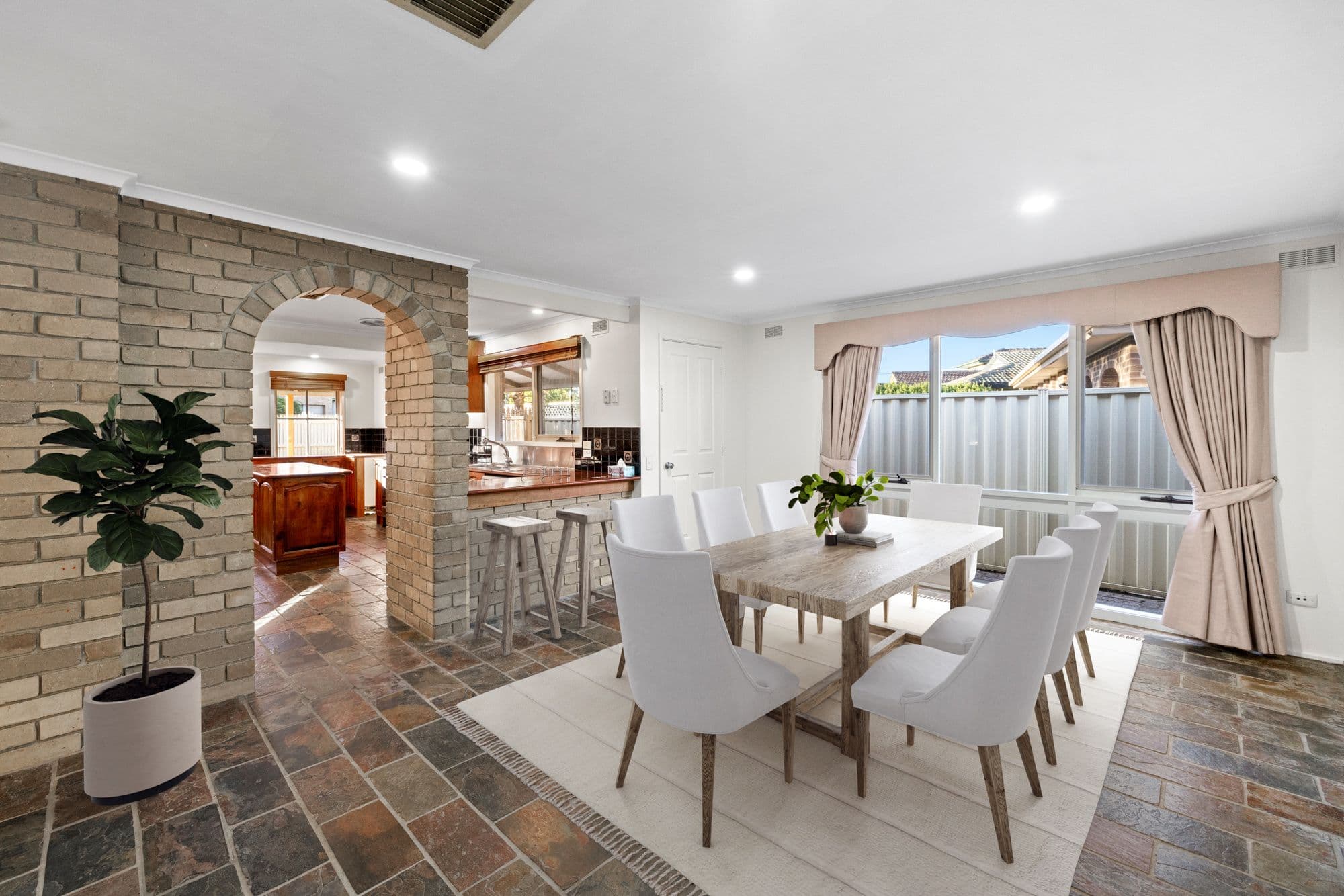 11 Huntingfield Drive, Hoppers Crossing VIC 3029, Hoppers Crossing - Thumbnail 3
