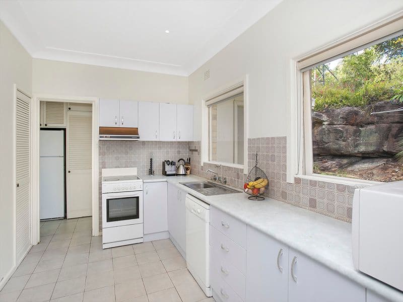 6 Stirling Avenue, Kirrawee NSW 2232, Kirrawee - Thumbnail 5