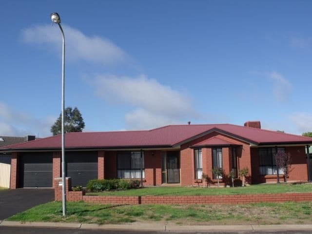 30 Autumn Avenue, CRAIGMORE SA 5114, Craigmore - Image 1