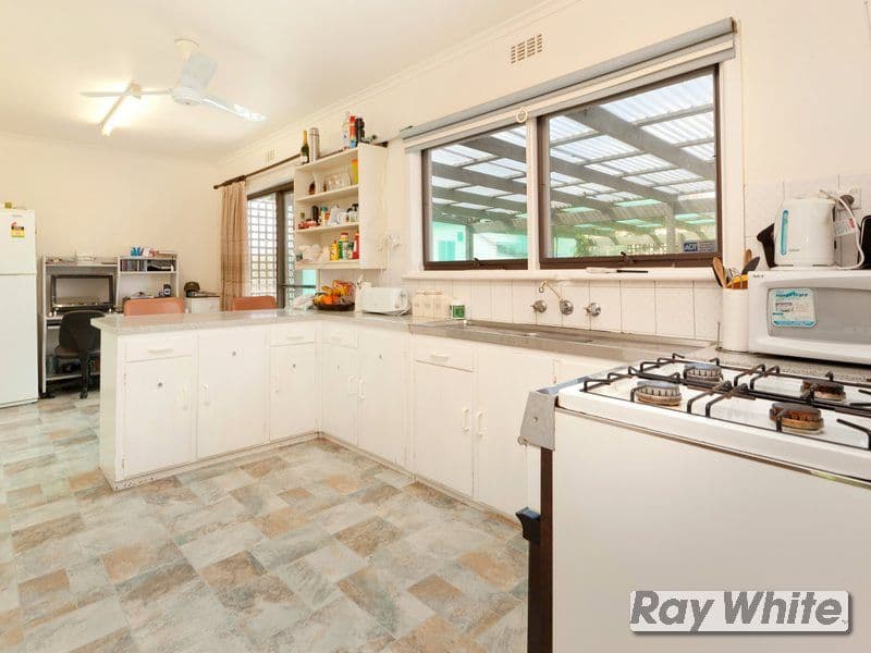 5 Warraburra Avenue, ROSEBUD VIC 3939, Rosebud - Thumbnail 6