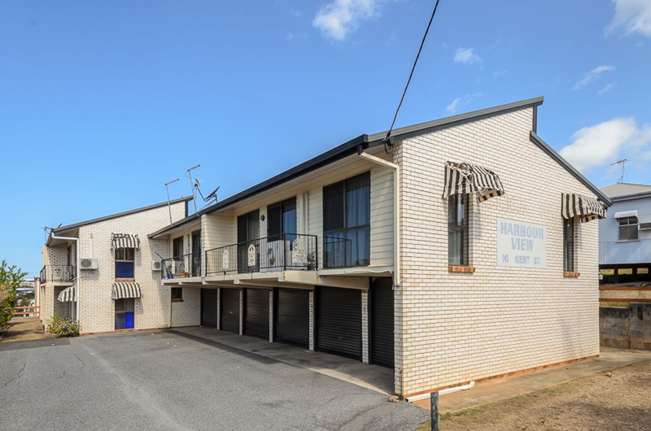 16 Kent Street, West Gladstone QLD 4680, West Gladstone - Image 1
