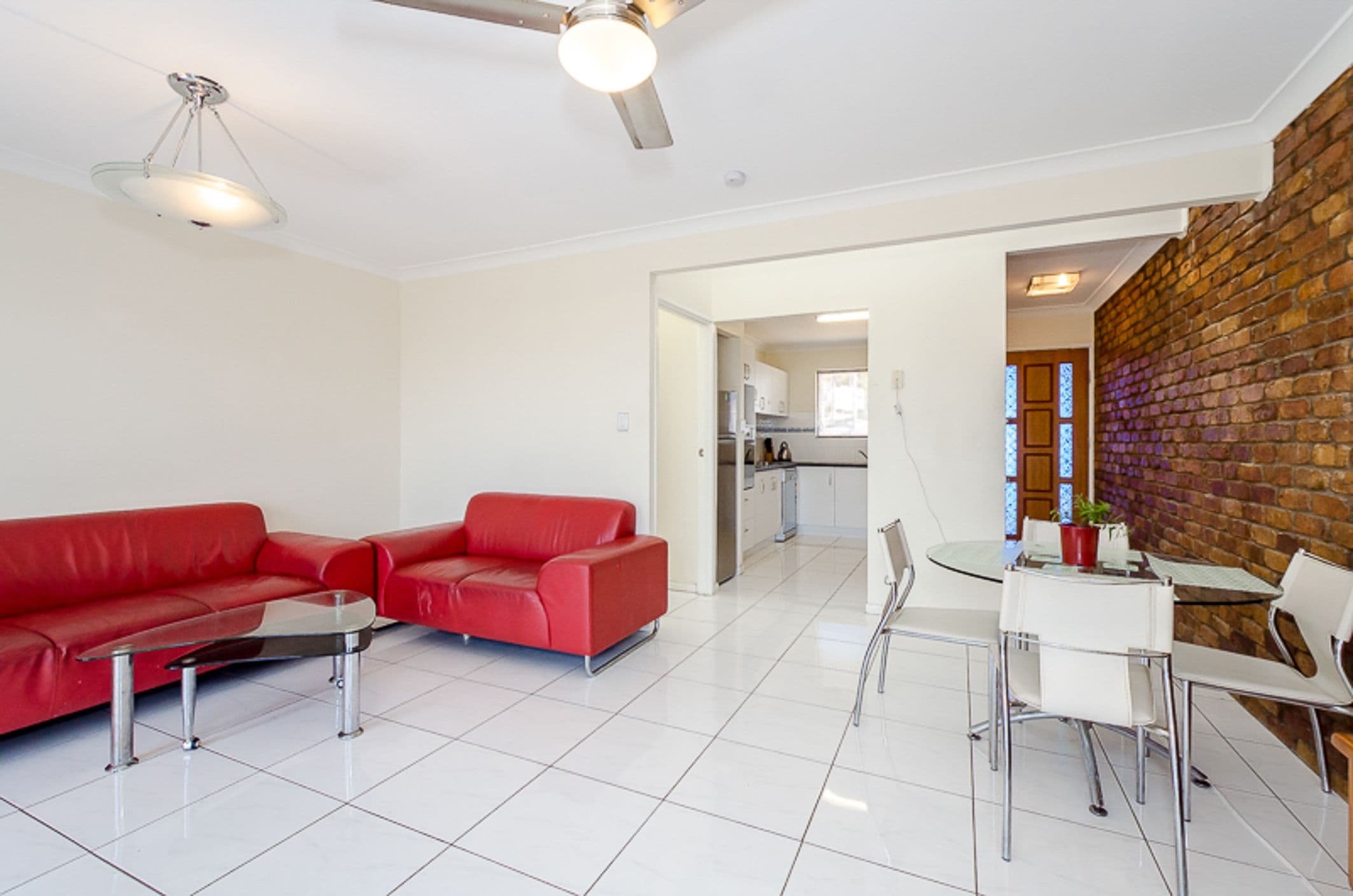 16 Kent Street, West Gladstone QLD 4680, West Gladstone - Thumbnail 4