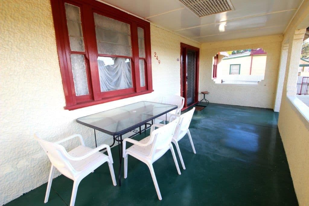 249 Chapple Street, BROKEN HILL NSW 2880, Broken Hill - Thumbnail 2