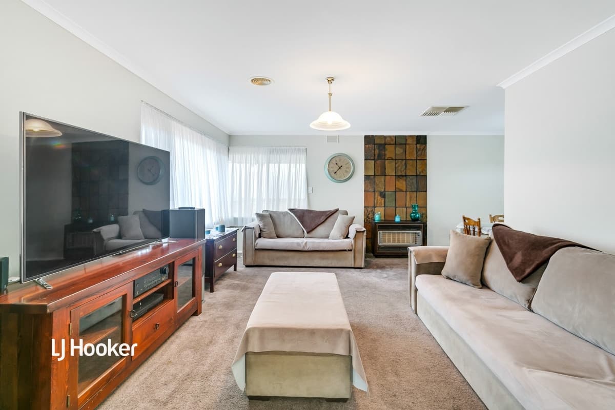 6 Gage Court, Para Vista SA 5093, Para Vista - Thumbnail 2