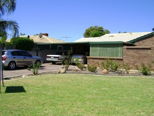 18 Gymea Court, ARMADALE WA 6112, Armadale - Thumbnail 2