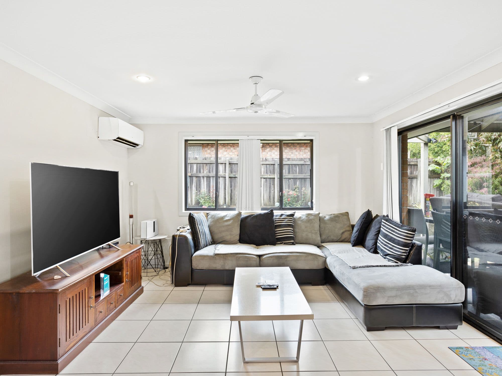 1 Moorhen Street, Coomera QLD 4209, Coomera - Thumbnail 2