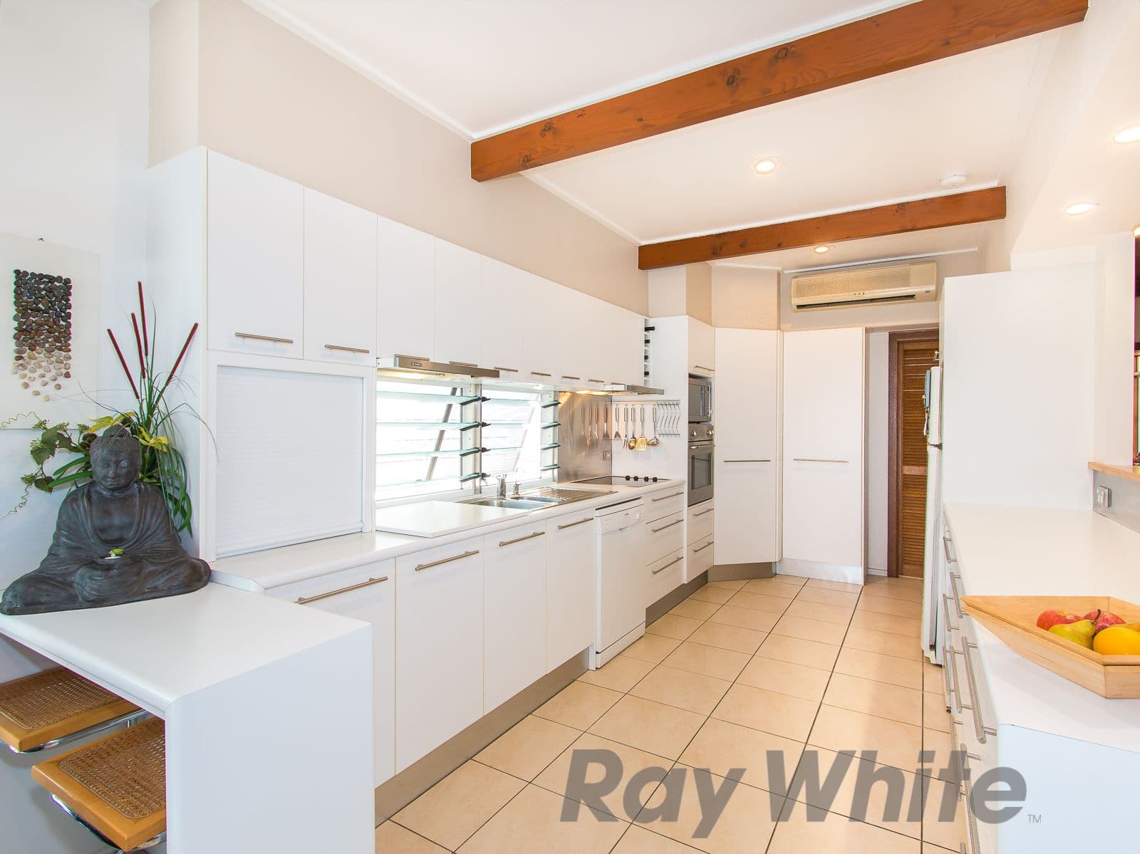 137 Andrew Road, Valentine - Thumbnail 2