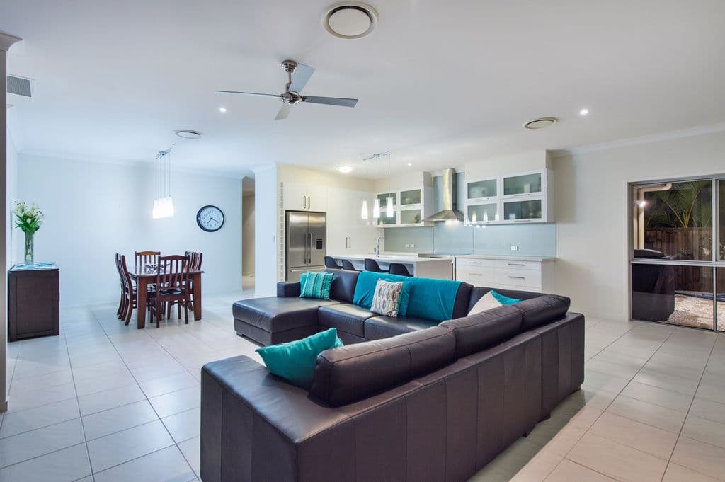 8 Sailaway Court, Coomera Waters QLD 4209, Coomera Waters - Thumbnail 3
