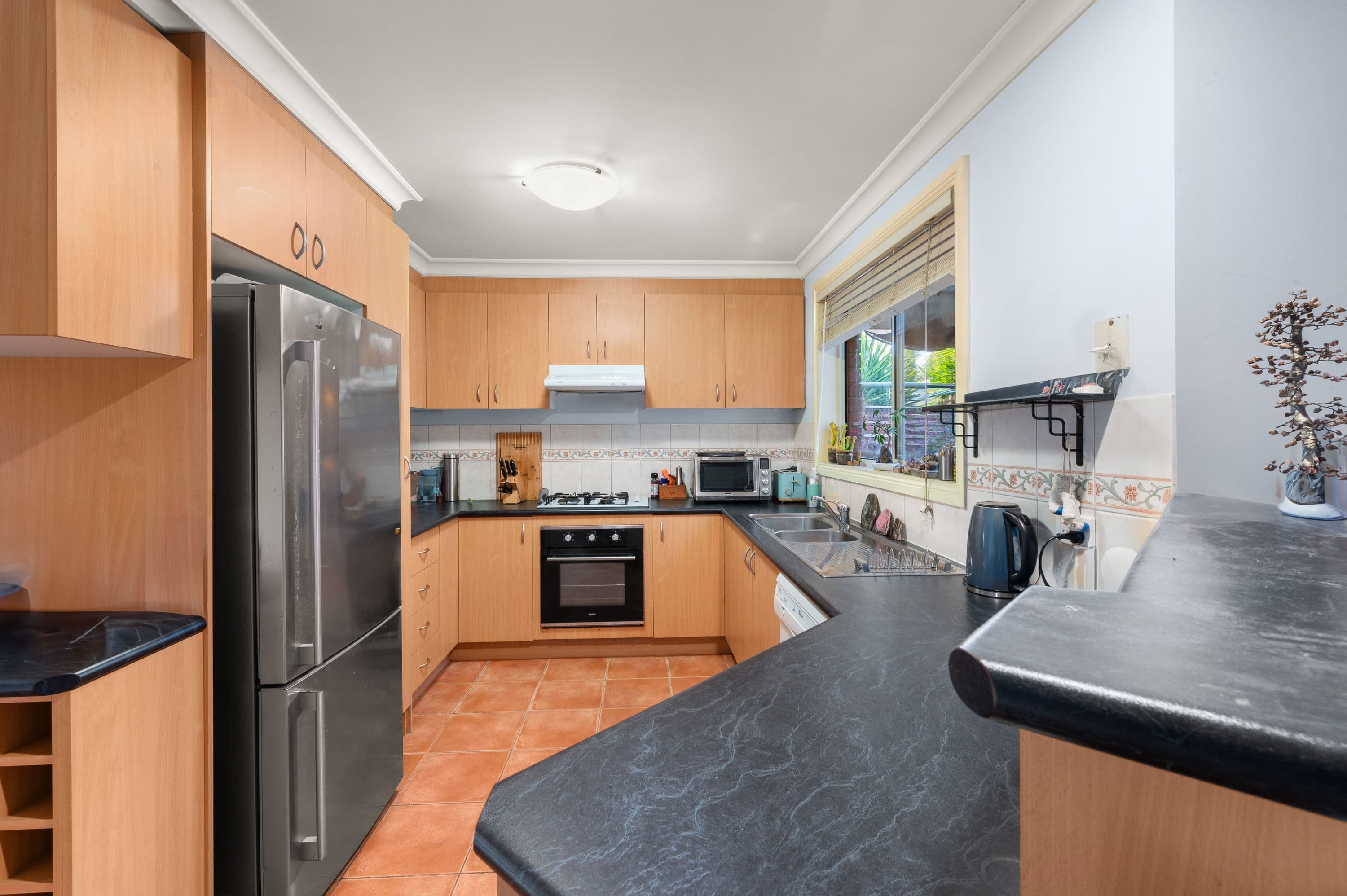 10 Chauvel Place, South Morang VIC 3752, South Morang - Thumbnail 2