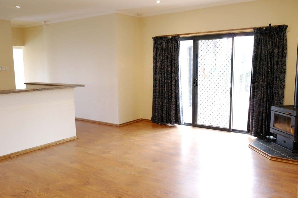 4  Niedpath Street, WALKLEY HEIGHTS SA 5098, Walkley Heights - Thumbnail 3