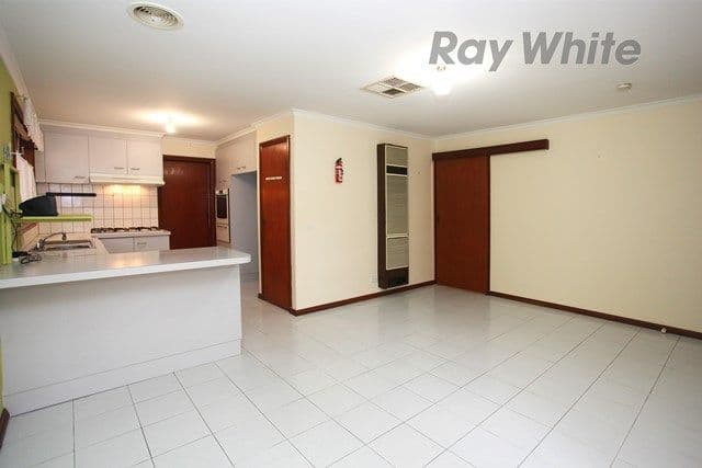 12 North Avenue, ALTONA MEADOWS VIC 3028, Altona Meadows - Thumbnail 3