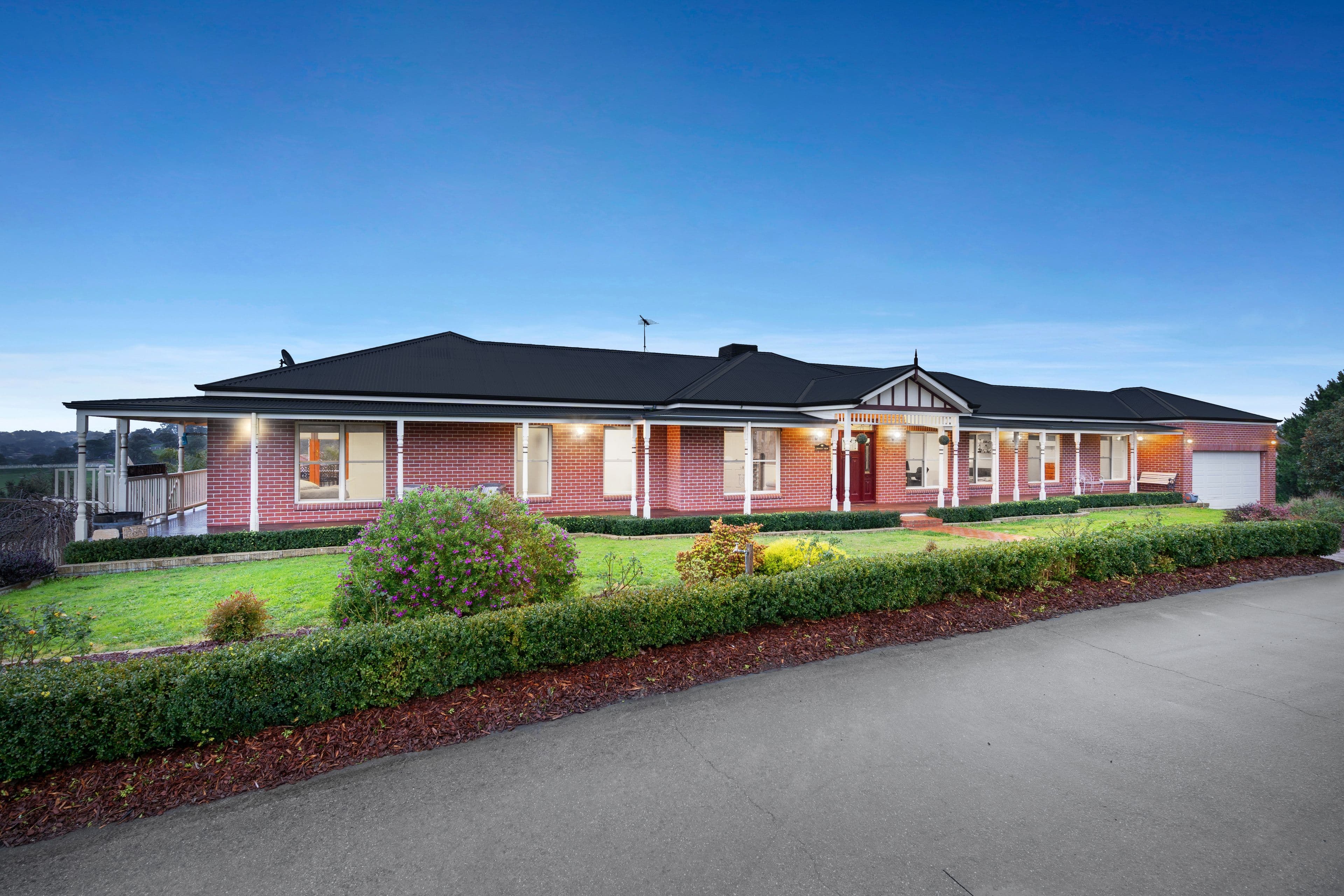 32 Royston Street, Diamond Creek VIC 3089, Diamond Creek - Thumbnail 2
