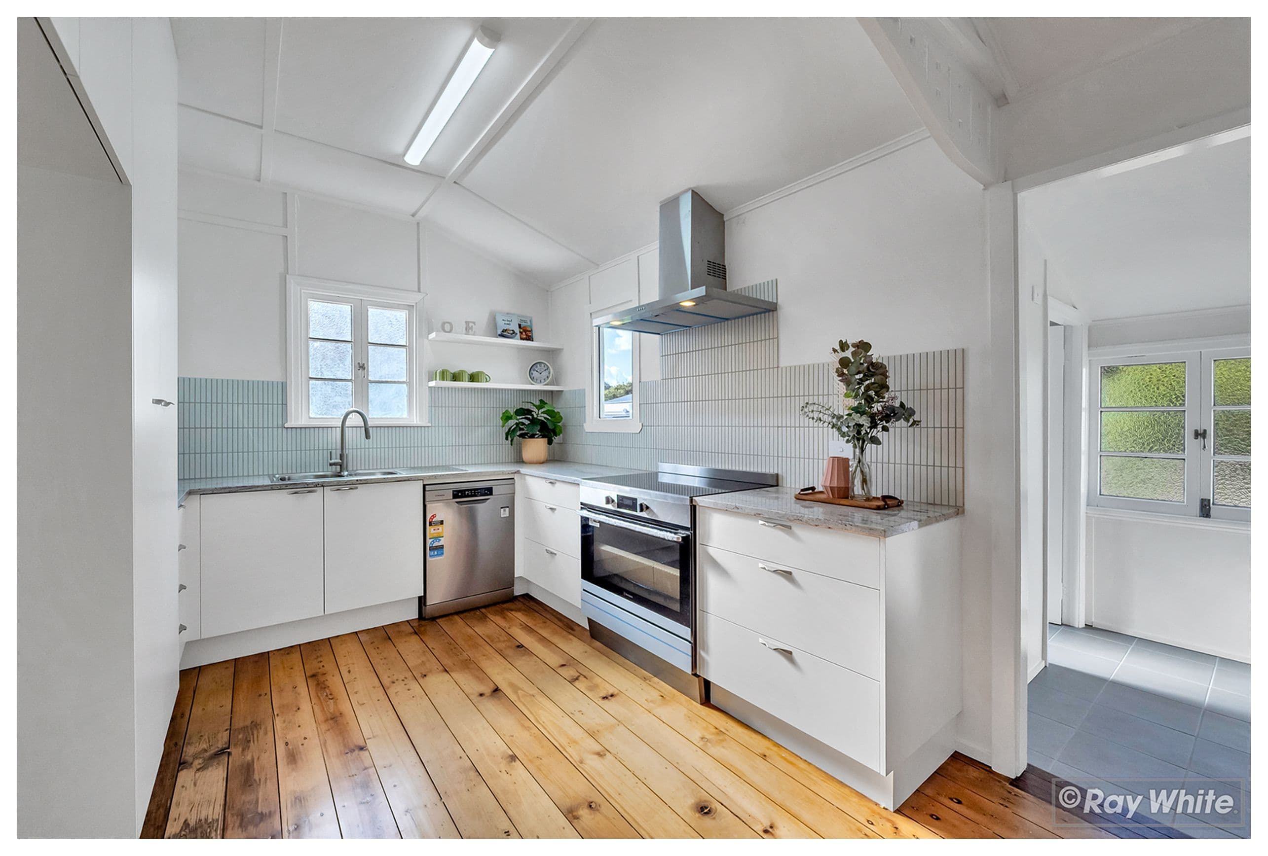 14 Taylor Street, Park Avenue QLD 4701, Park Avenue - Thumbnail 6