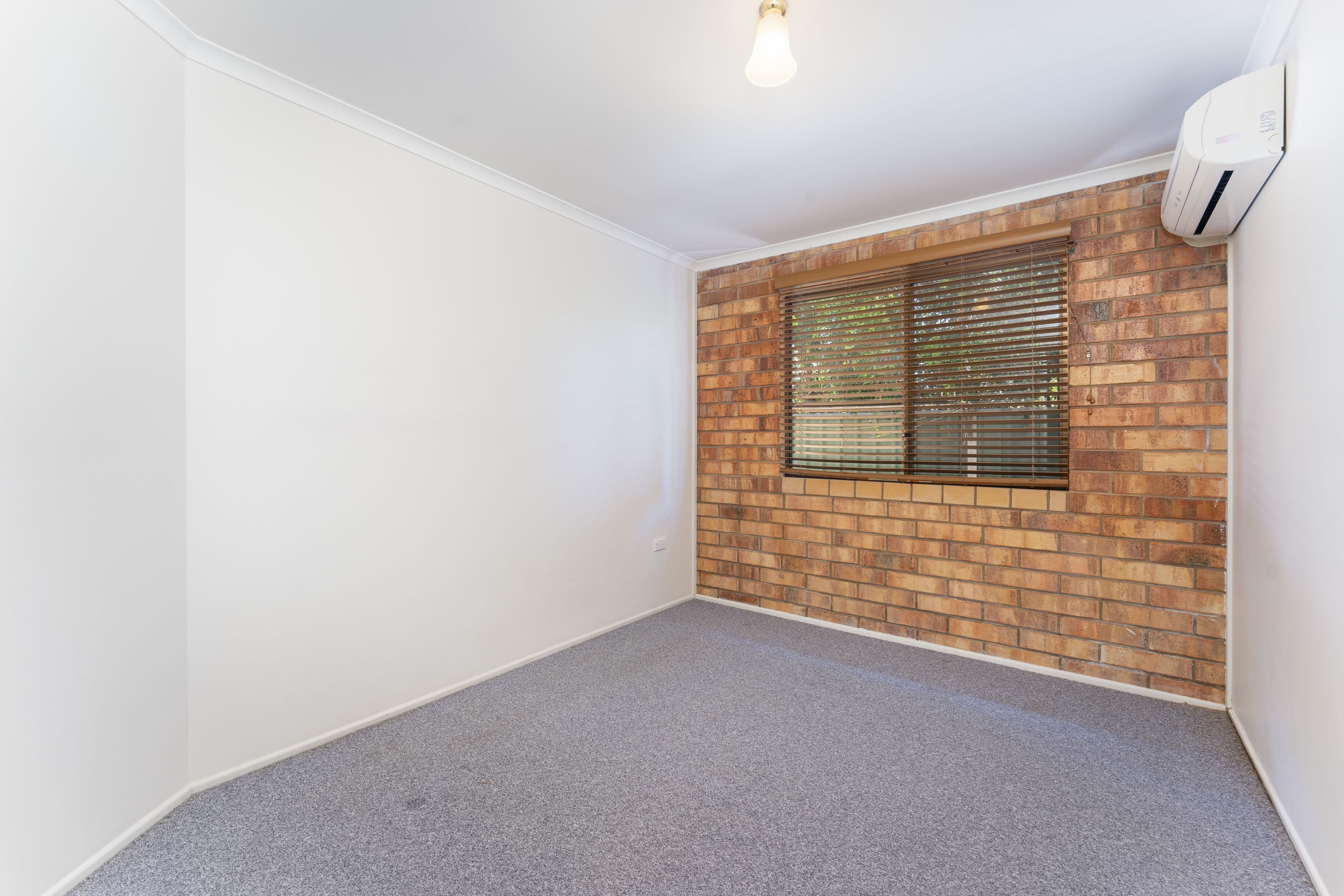 126 Opal Street, Emerald QLD 4720, Emerald - Thumbnail 8