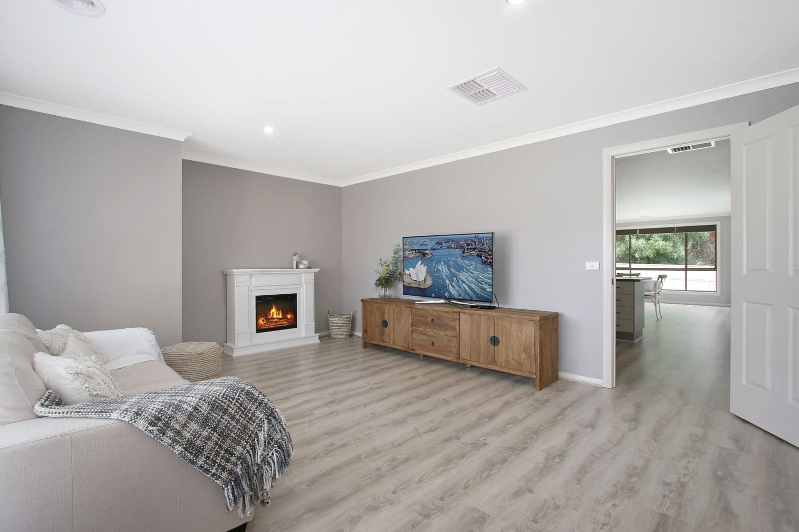 59 Lawson Circuit, Lavington NSW 2641, Lavington - Thumbnail 5