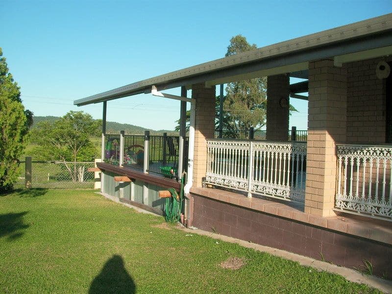 24 Punchard Street, East Innisfail QLD 4860, East Innisfail - Thumbnail 2