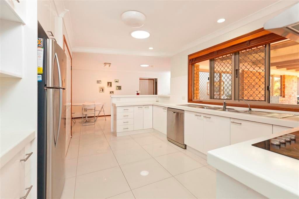 3 Burgess Court, WELLINGTON POINT QLD 4160, Wellington Point - Thumbnail 5