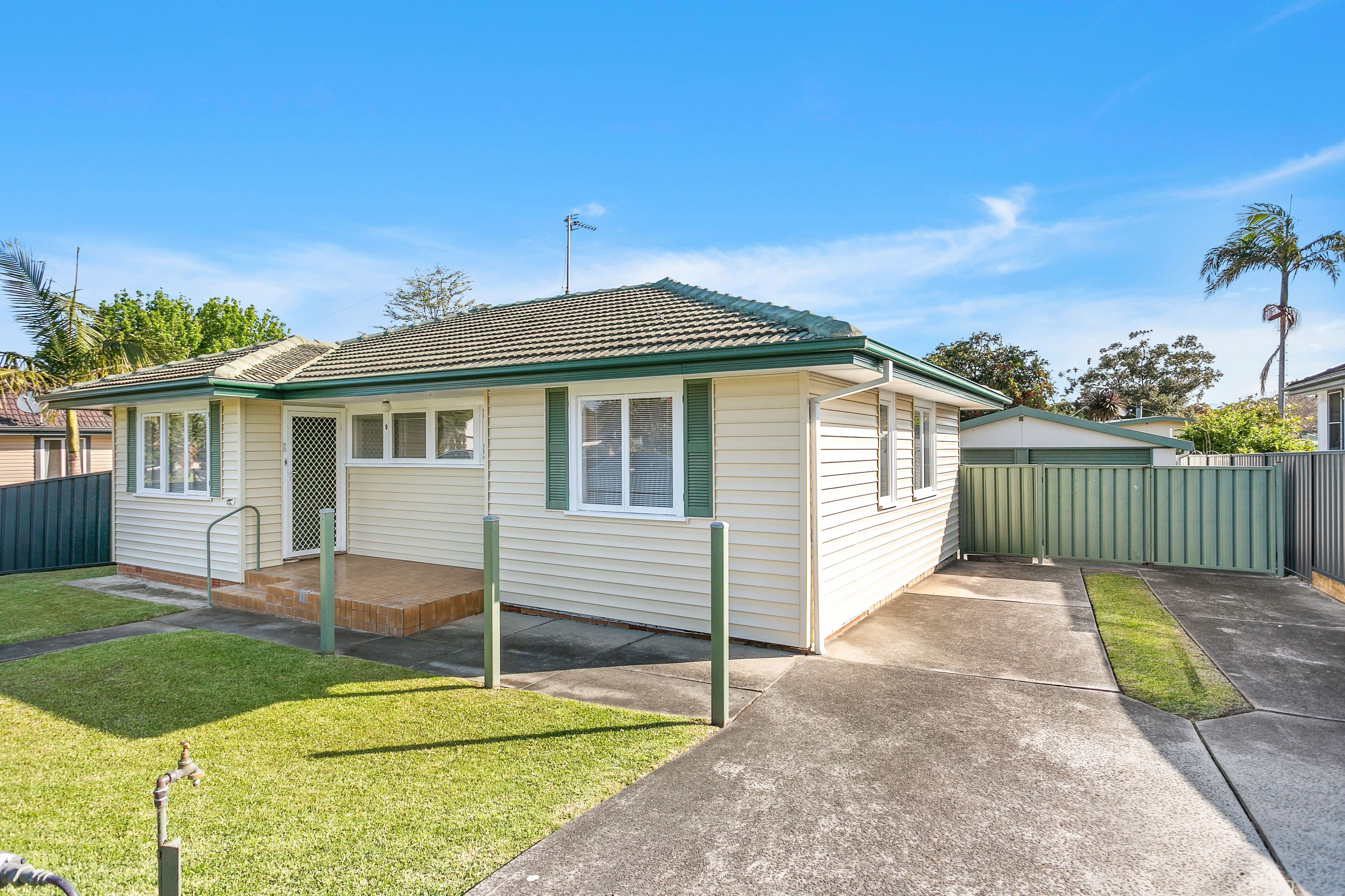 9 Day Street, Lake Illawarra - Image 1