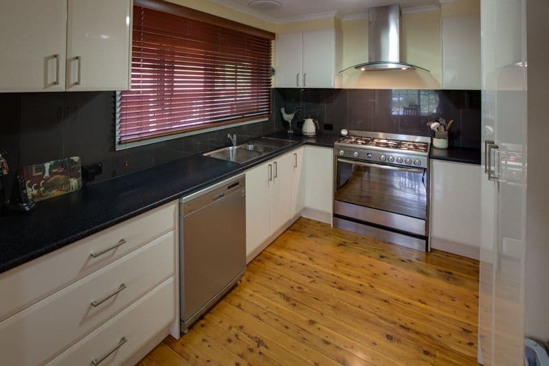 346 Cheyenne Drive, Lavington - Thumbnail 3