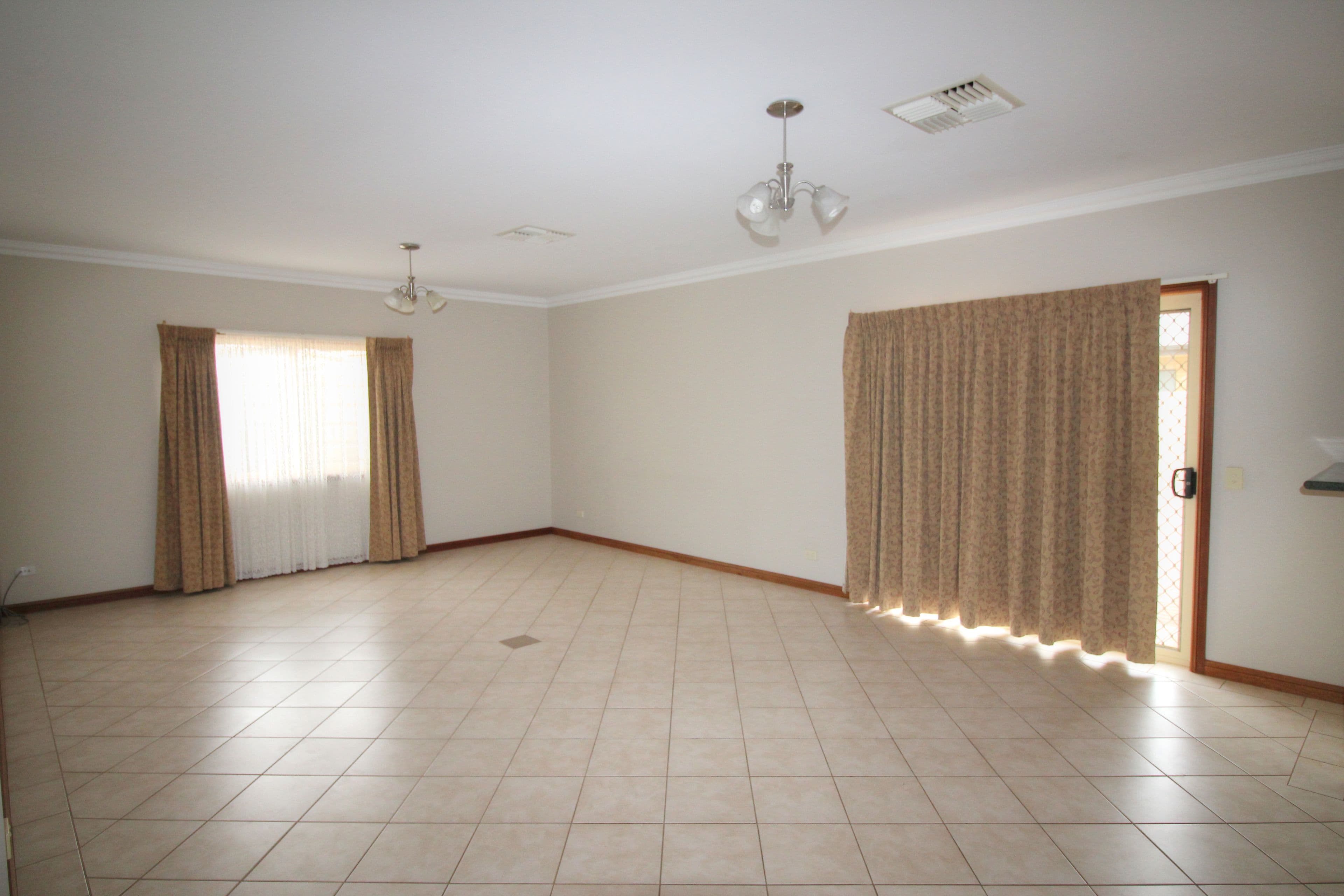 24 Flinders Street, Renmark SA 5341, Renmark - Thumbnail 4