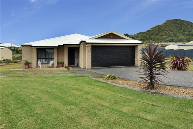 28 Catherine Crescent, KINGSTHORPE QLD 4400, Kingsthorpe - Image 1