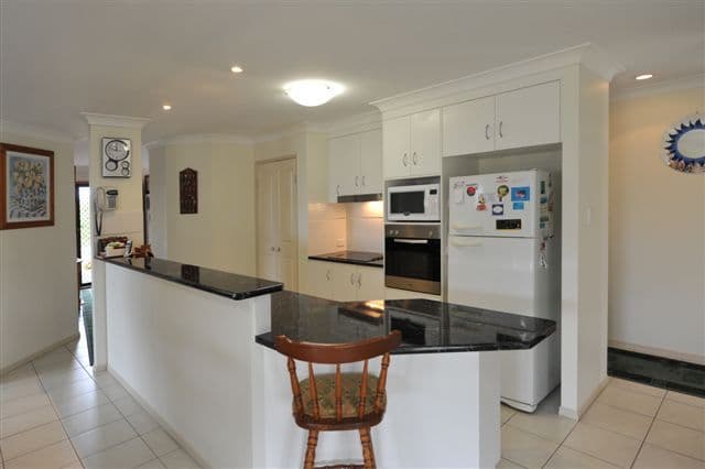 28 Catherine Crescent, KINGSTHORPE QLD 4400, Kingsthorpe - Thumbnail 2