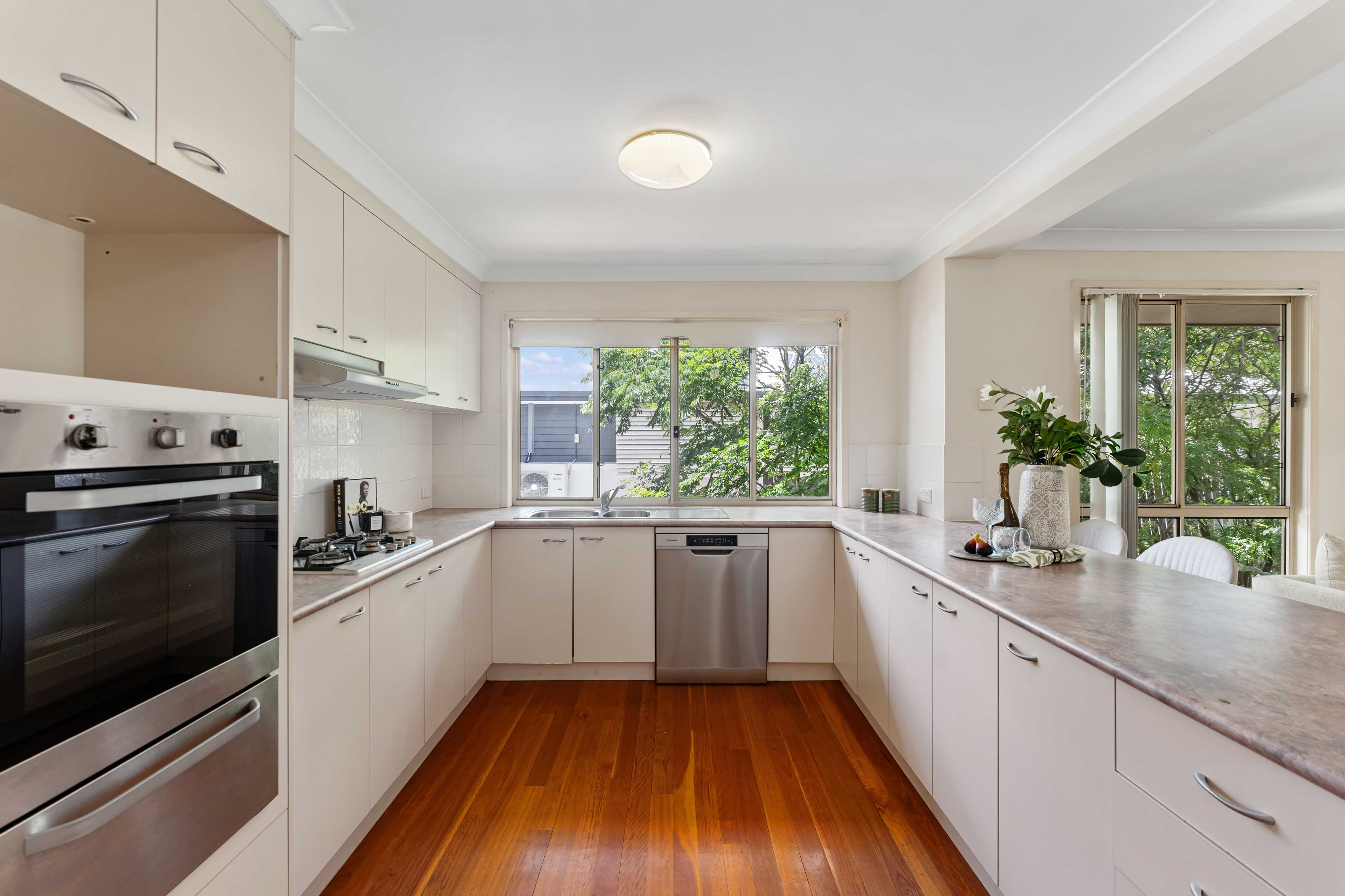 18 Kidman Place, Keperra QLD 4054, Keperra - Thumbnail 2