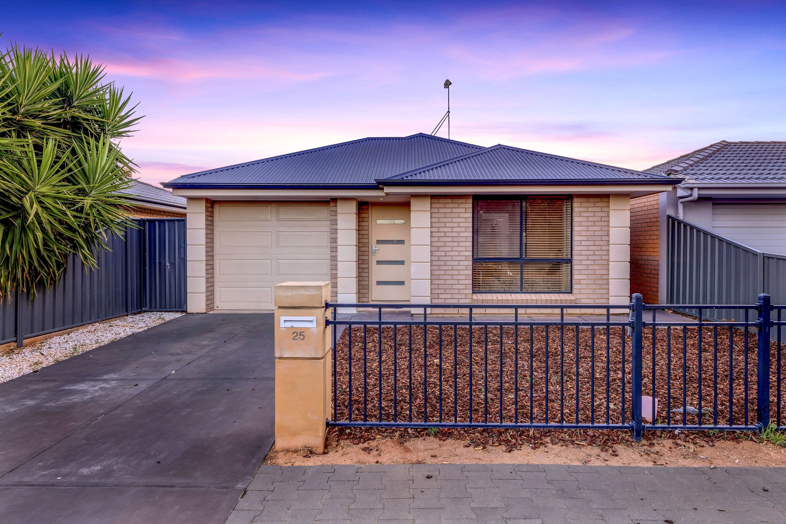 25 Semillon Crescent, Andrews Farm SA 5114, Andrews Farm - Image 1