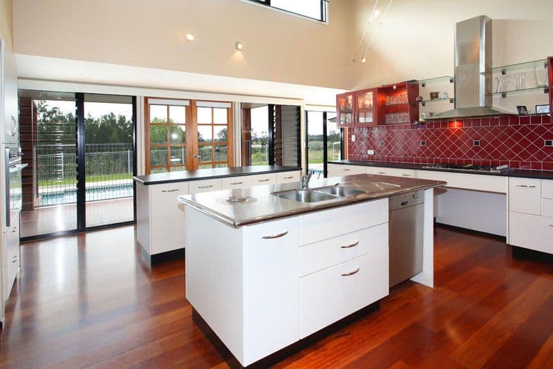 90 Priestley Road, BRIDGEMAN DOWNS QLD 4035, Bridgeman Downs - Thumbnail 6