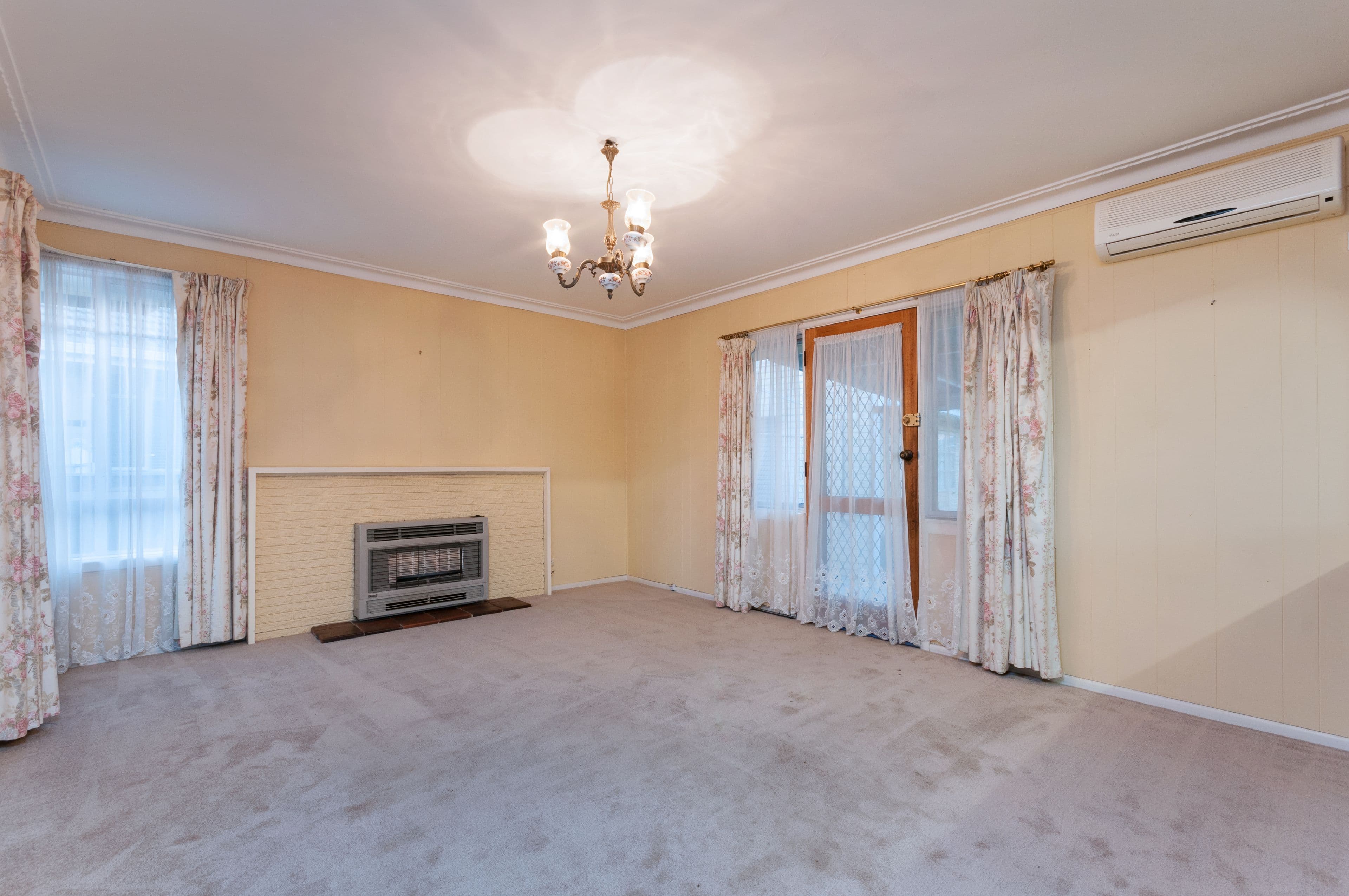 13 Ida Court, Reservoir VIC 3073, Reservoir - Thumbnail 2