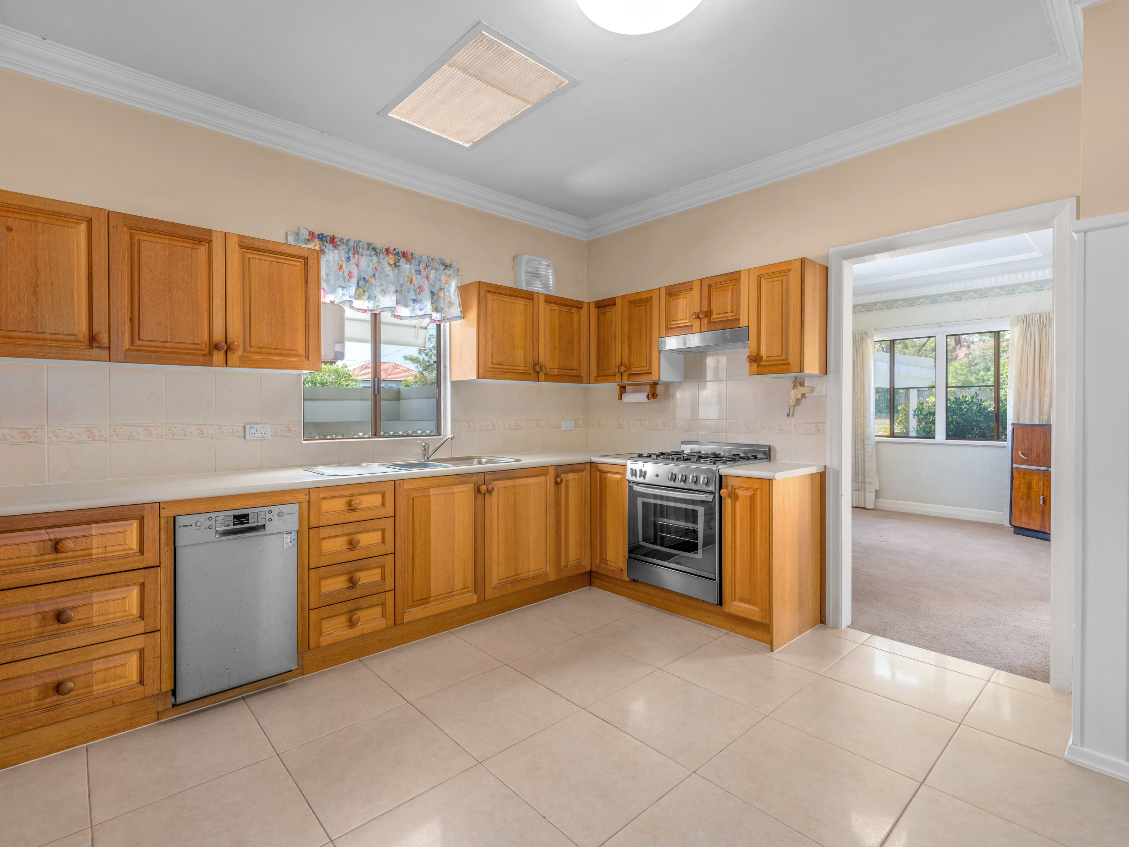 233 Edinburgh Castle Road, Wavell Heights QLD 4012, Wavell Heights - Thumbnail 8