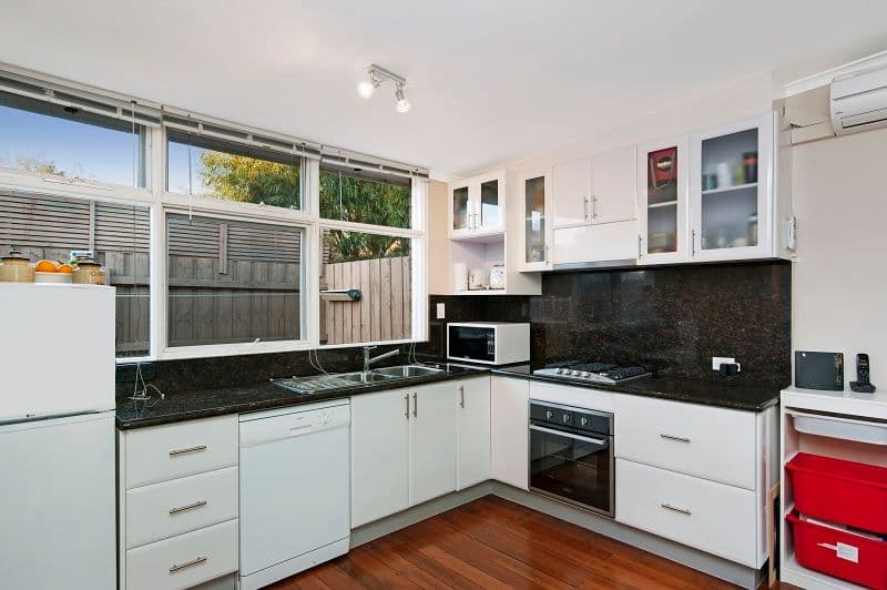 11 Broadway, Bonbeach VIC 3196, Bonbeach - Thumbnail 3