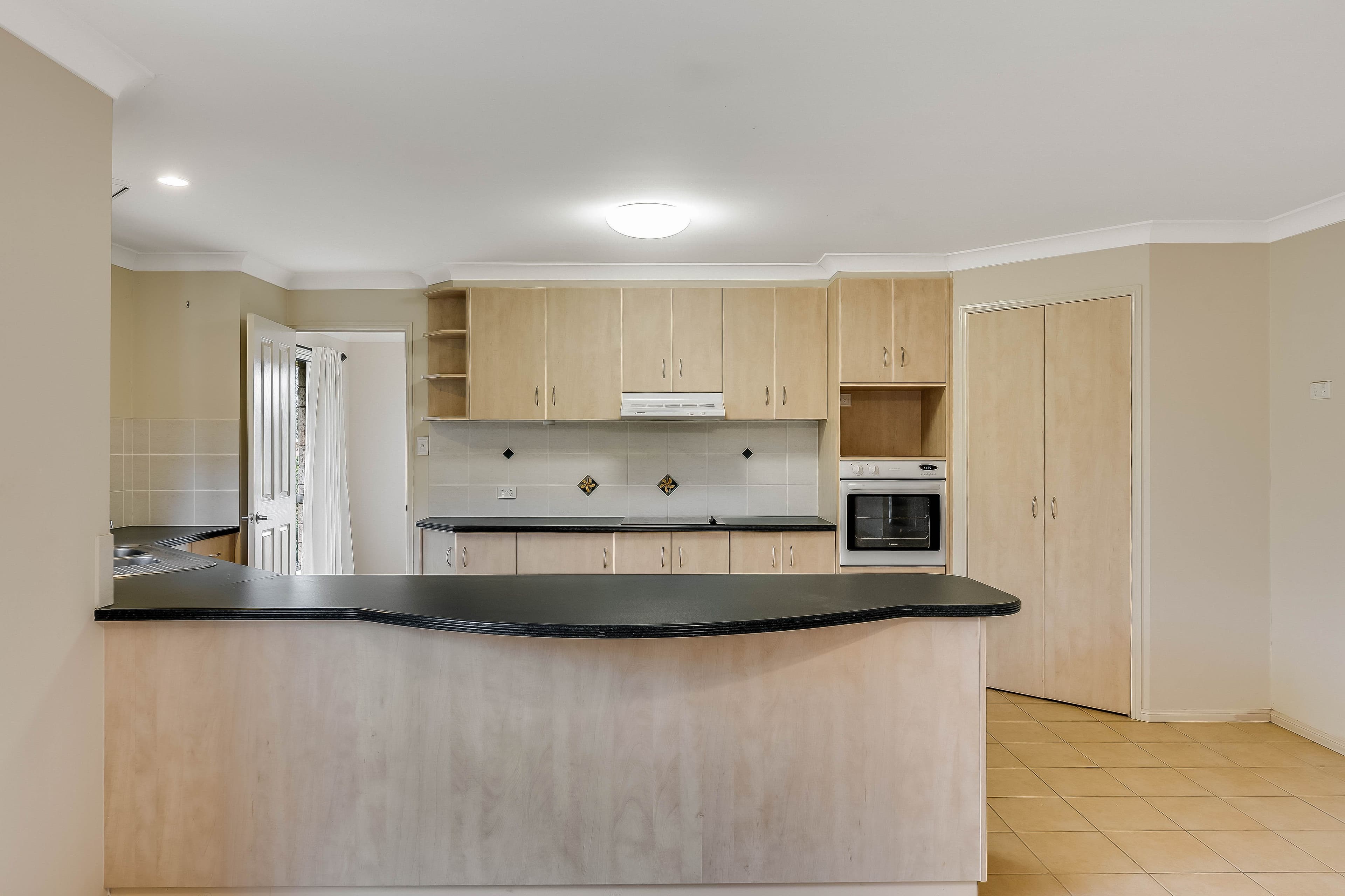 10 Strohfeldt Street, Middle Ridge QLD 4350, Middle Ridge - Thumbnail 5