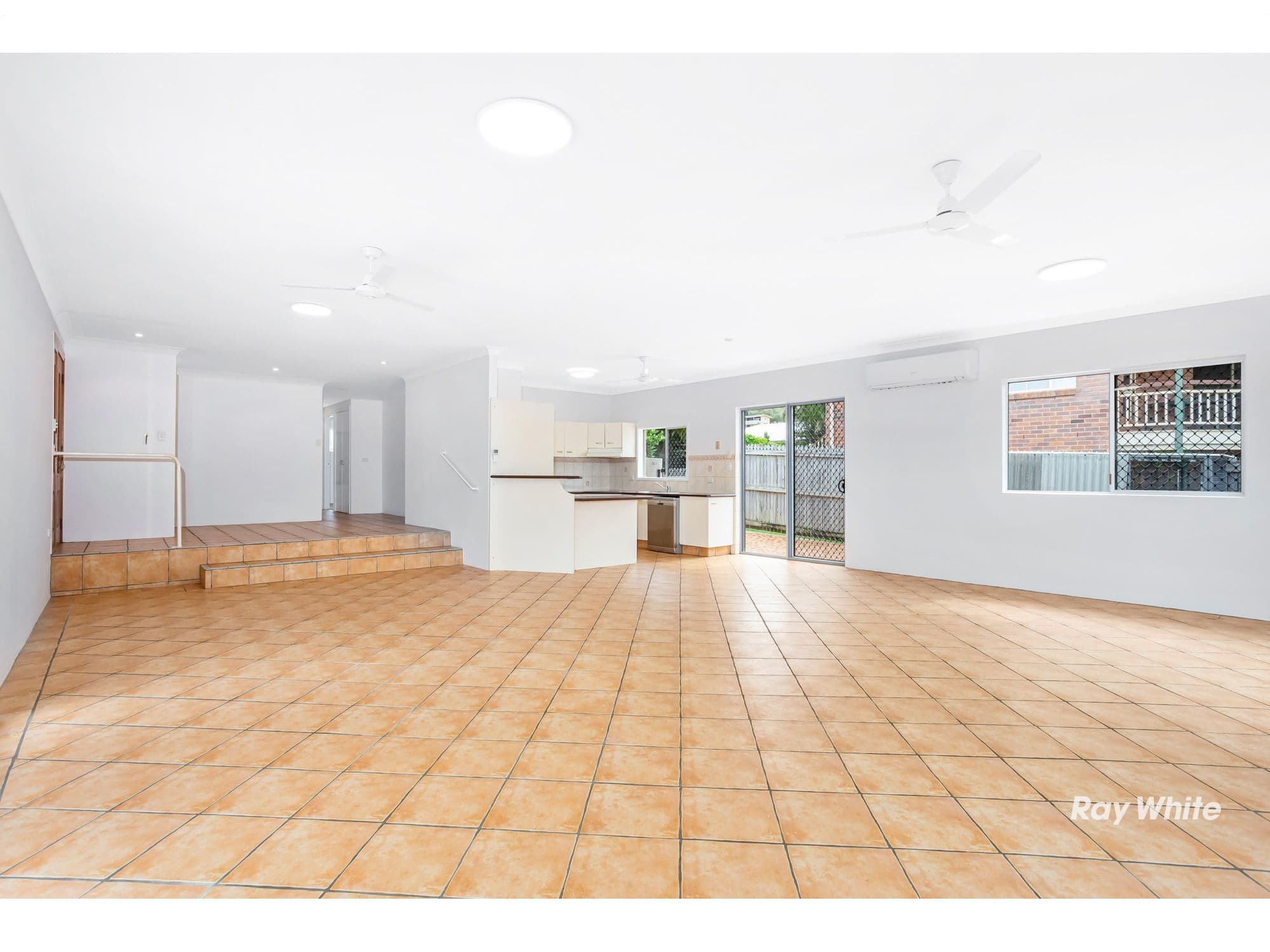 6 Eros Avenue, Barlows Hill QLD 4703, Barlows Hill - Thumbnail 2