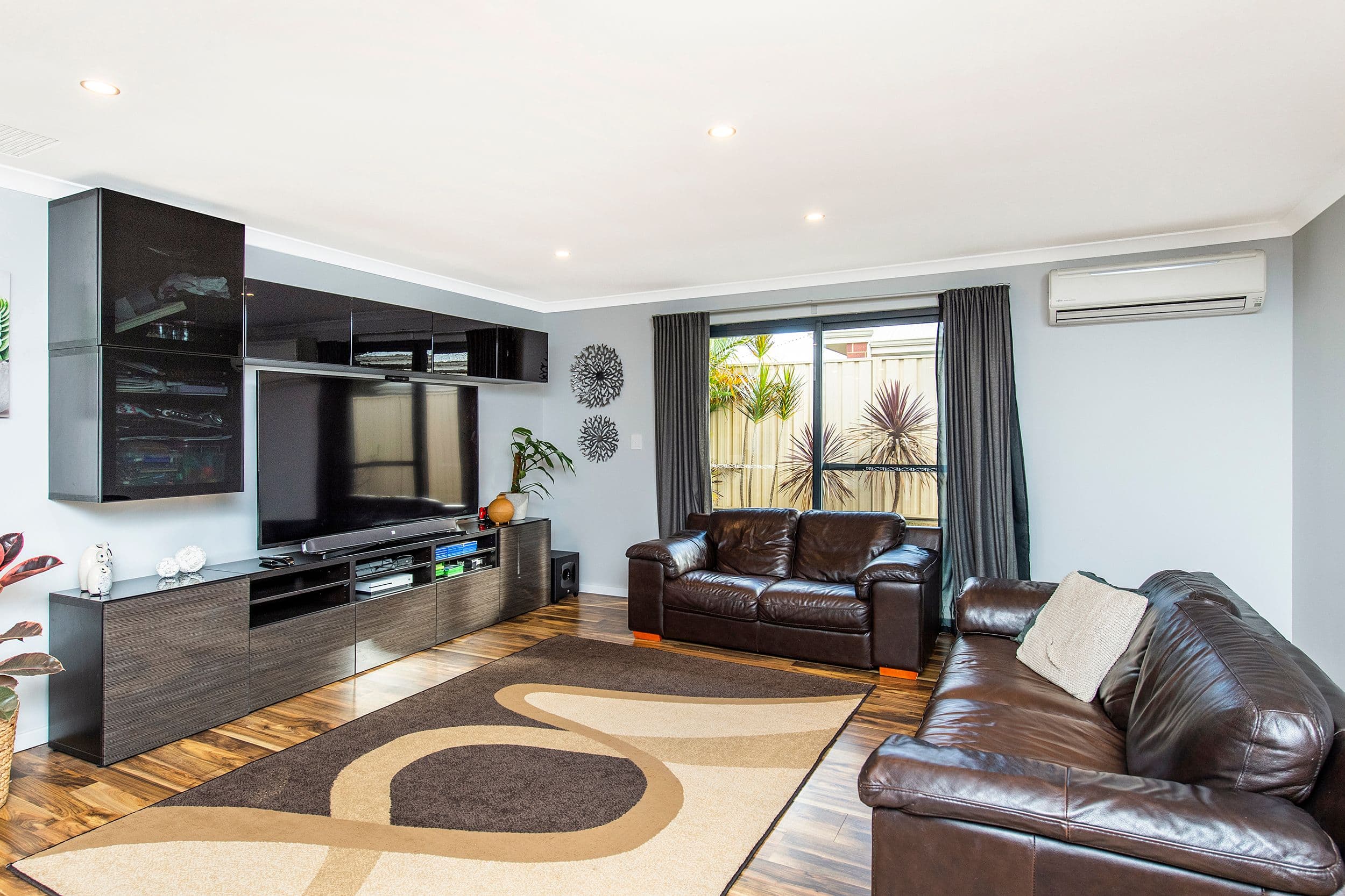 5 Featherstone Road, Orelia WA 6167, Orelia - Image 1