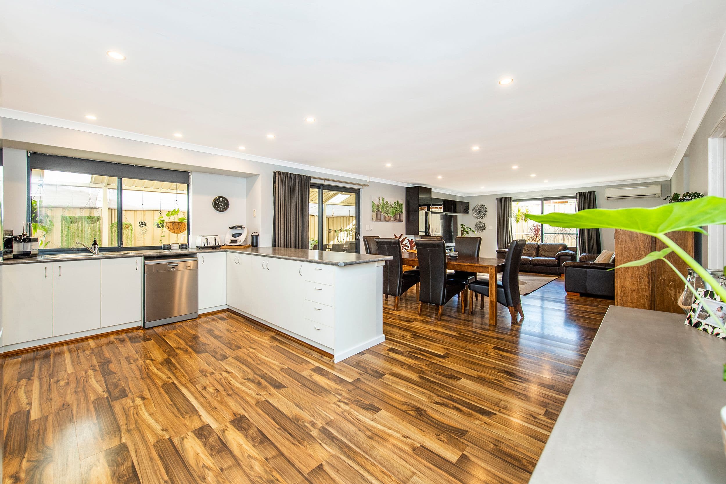 5 Featherstone Road, Orelia WA 6167, Orelia - Thumbnail 3