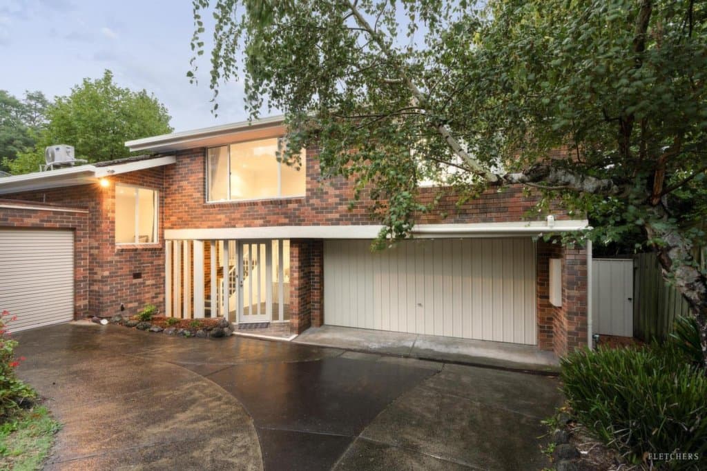 3/8 Norfolk Road, Surrey Hills - Image 1